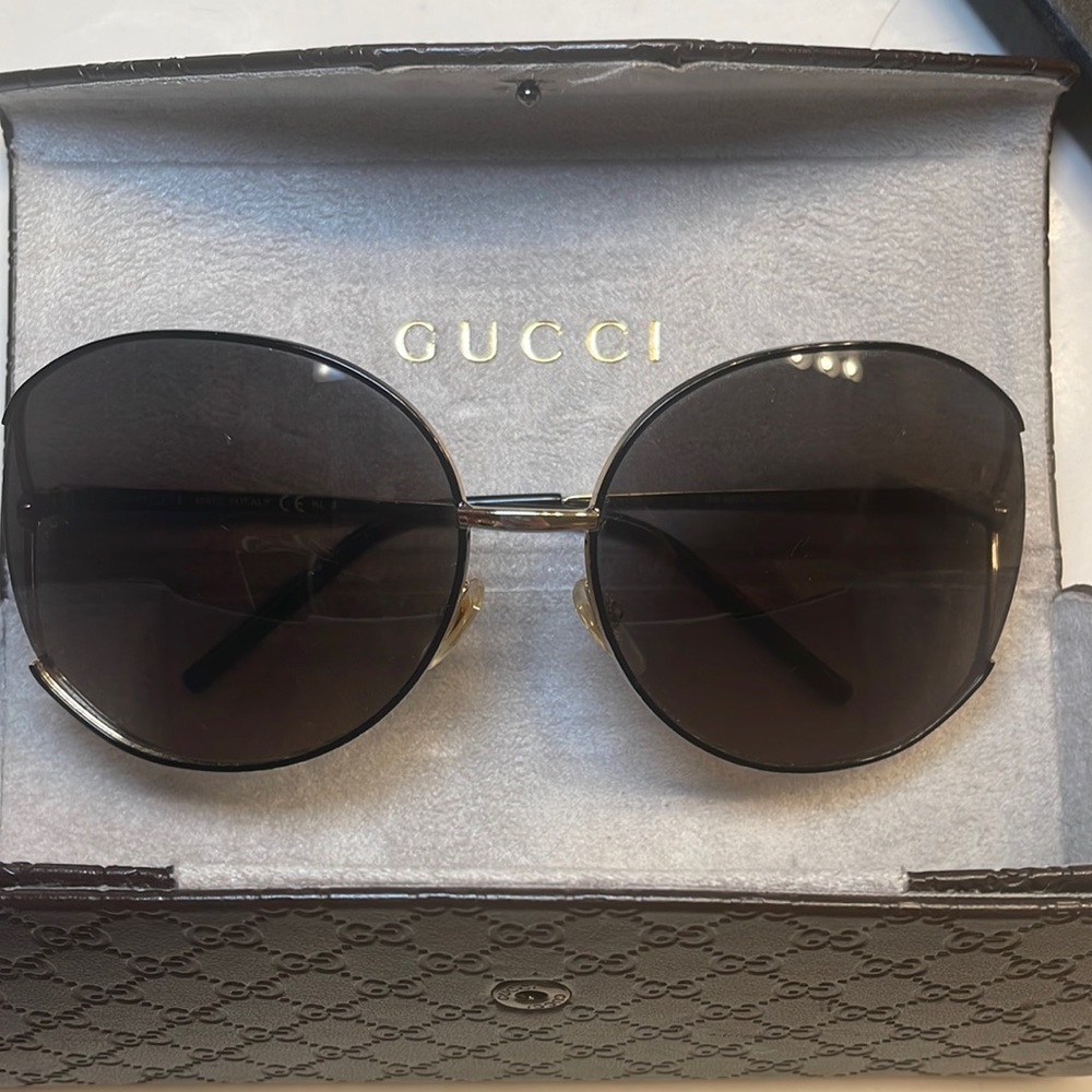 Authentic Gucci sunglasses